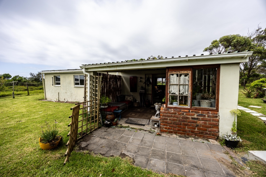 2 Bedroom Property for Sale in Kidds Beach Eastern Cape